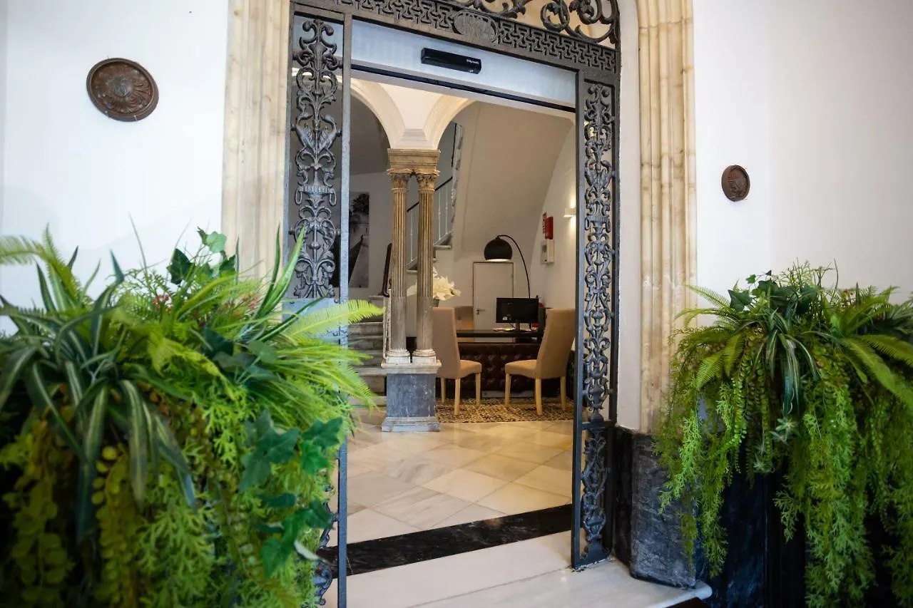 **** Aparthotel Plazuela Del Carbon Suites Cadiz Spain