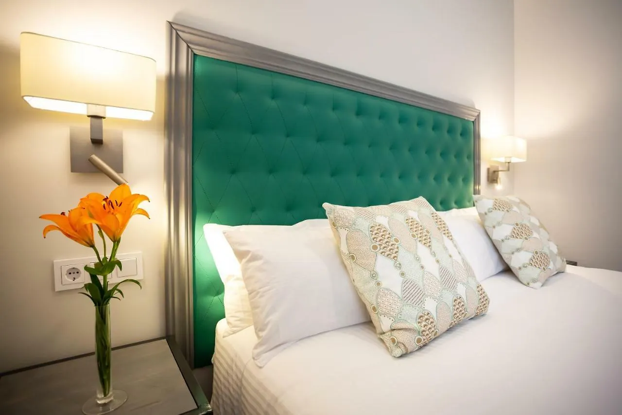 Plazuela Del Carbon Suites Cadiz 4*,